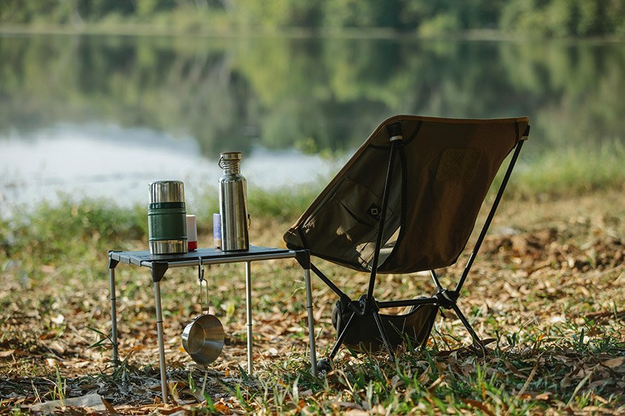 camping chair and table